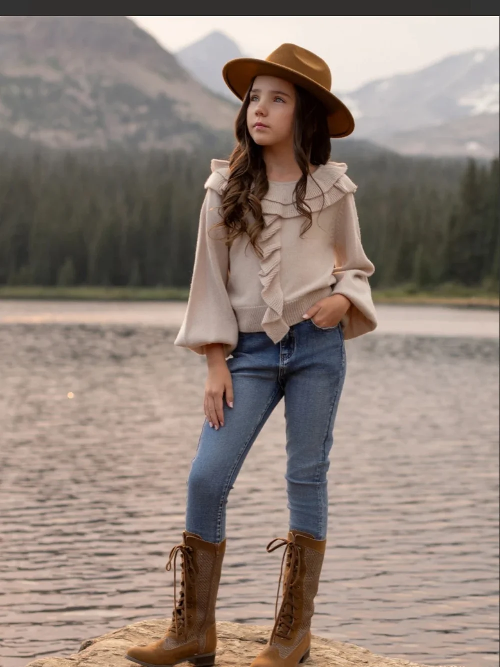 JOYFOLIE Keiko Tall Boots in Nutmeg Size 2 Youth